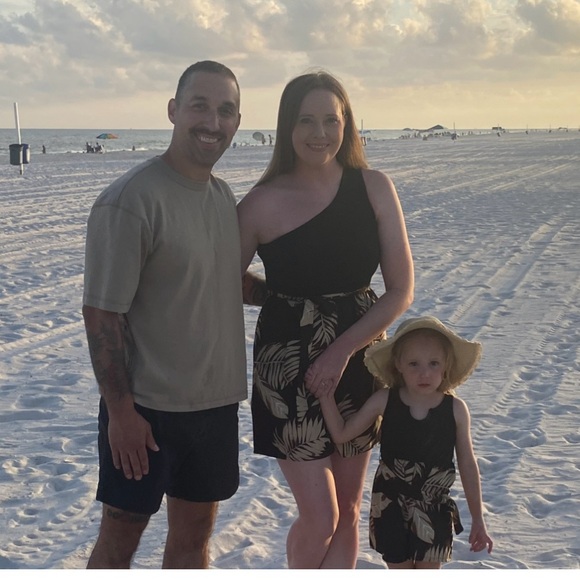 Black and Beige Leaf Print Romper Set M & 2T - Picture 3 of 3